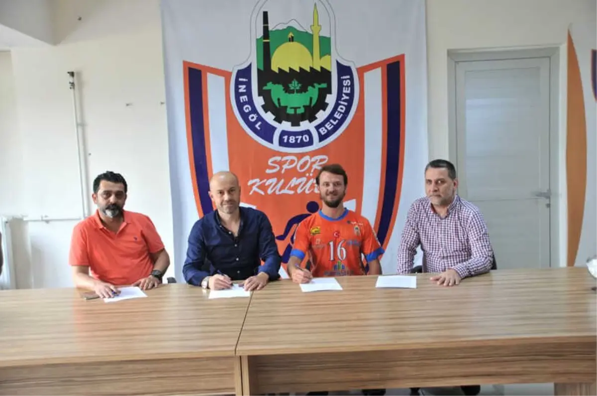 Burak Hazırol İnegöl Belediyespor\'da