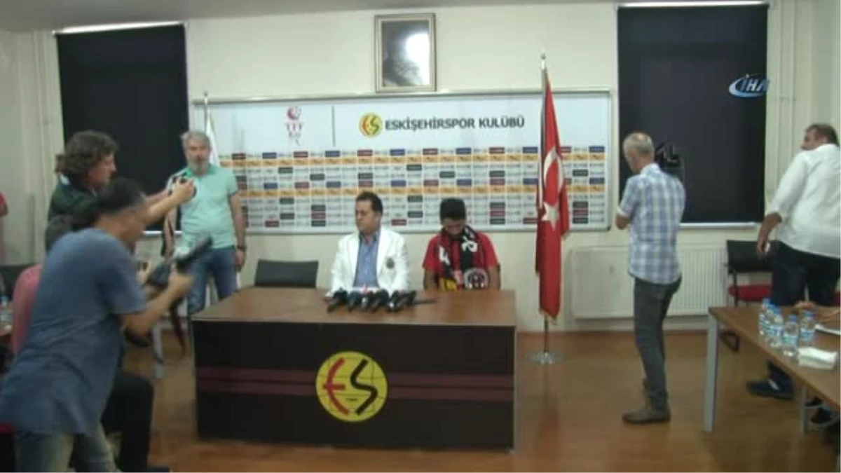 Eskişehirspor, Hakan Aslantaş ile Sözleşme İmzaladı