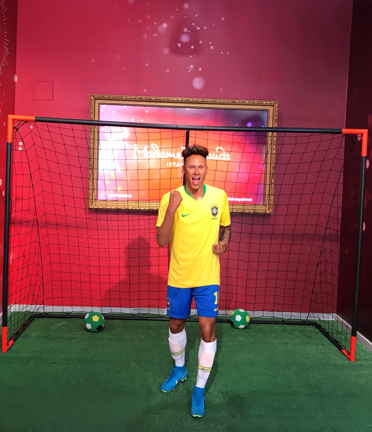 Neymar Madame Tussauds İstanbul\'da