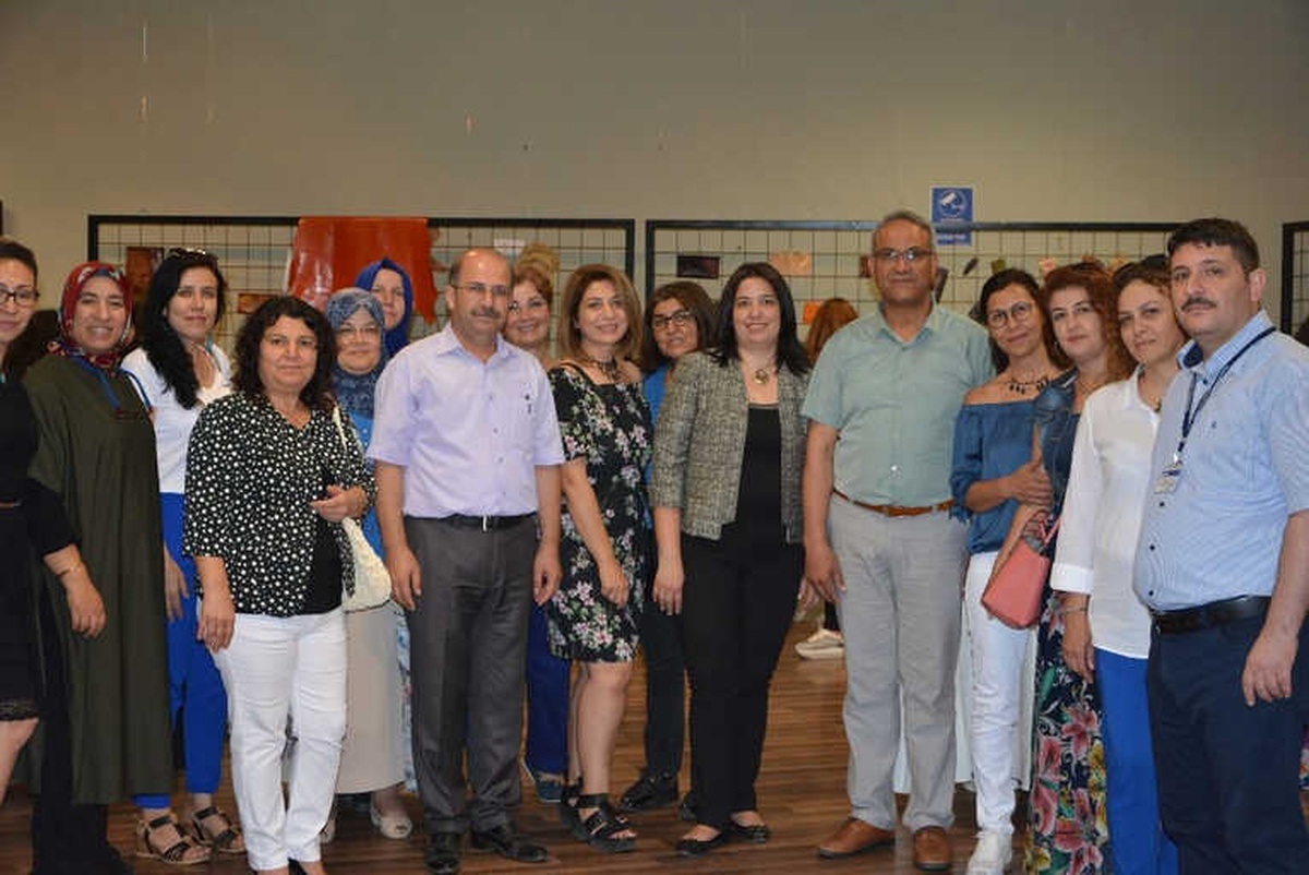 Paü\'de "Sabırlı Eller" Sergisi Açıldı