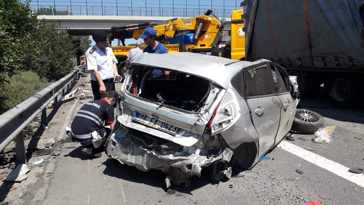 Sakarya\'da Trafik Kazası: 4 Yaralı