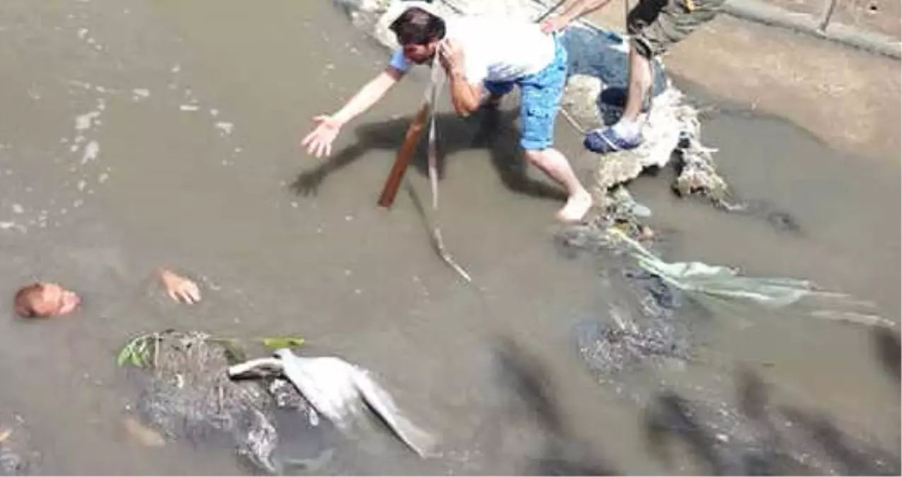 Su Kanalına Düşüp Baygınlık Geçirdi, Vatandaş Kurtarmak İçin Seferber Oldu