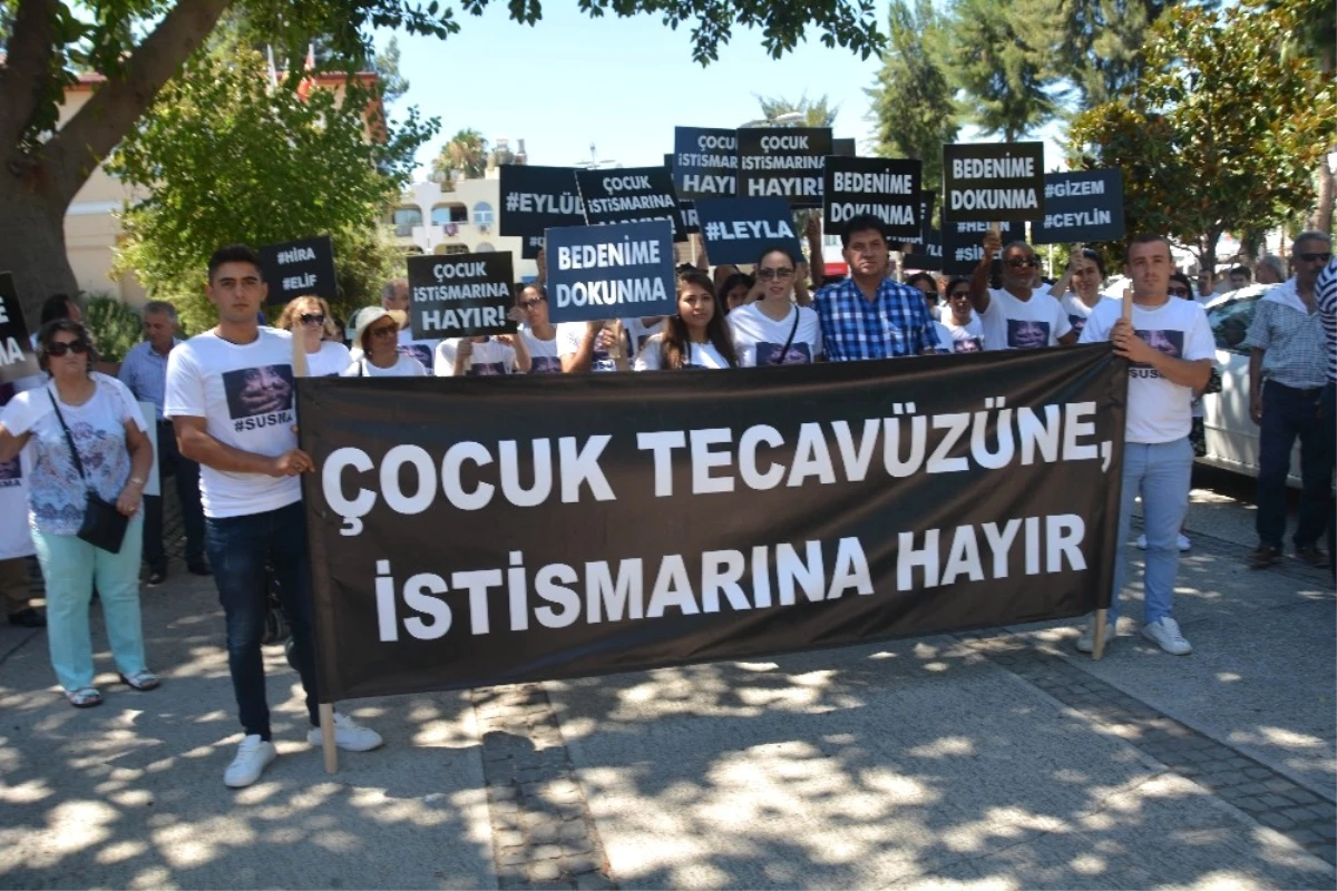 Antalya\'da Çocuk İstismarı Protesto Edildi