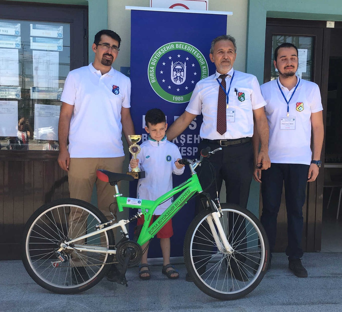 Bursa Büyükşehirli Satrançcılar Kürsüde!