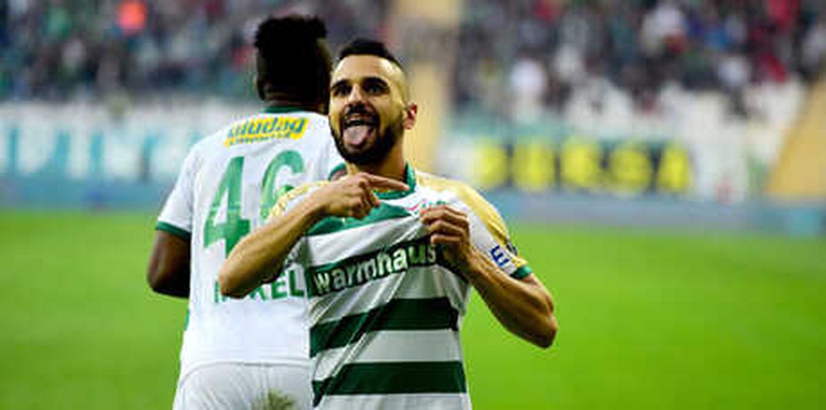 Bursasporlu Aziz Behich\'e Resmi Teklif Yok