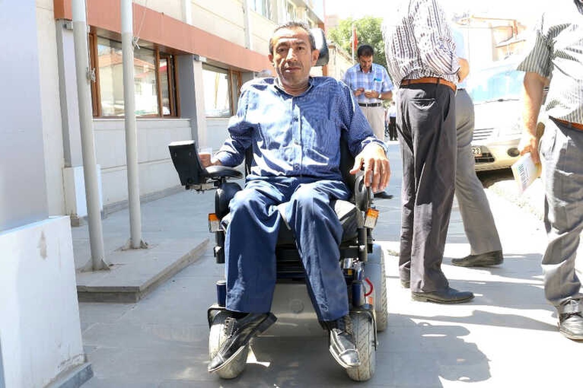 Engelli Vatandaşın Yüzünü Kayseri Emniyeti Güldürdü