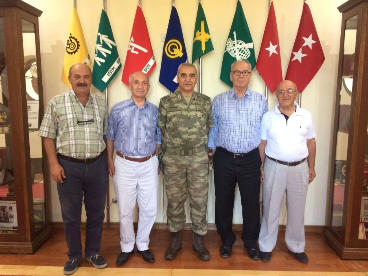 Gazi Torunları, Tuğgeneral Ömer Faruk Bozdemir\'i Ziyaret Etti