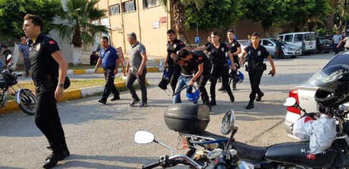 İş Makinesi Altında Kalan 2 İşçi Öldü