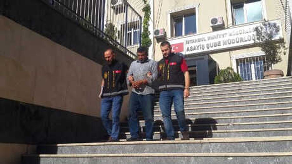 İstanbul\'da Çaldı Suriye\'de Satacaktı