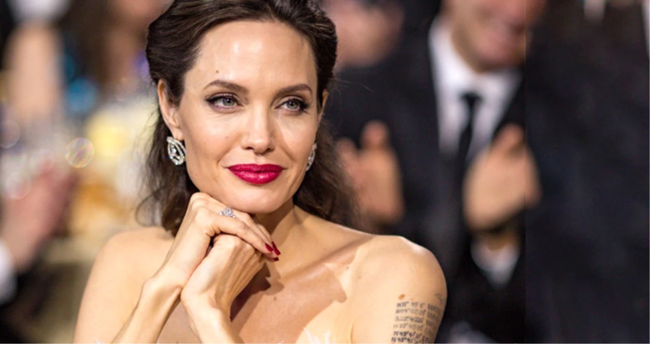 Ünlü Oyuncu Angelina Jolie, 7\'inci Çocuğunu Suriye\'den Evlatlık Alıyor