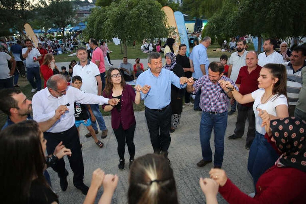 Artvinliler Darıca\'da Coştu