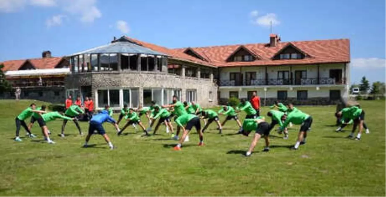 Atiker Konyaspor, Hazırlıklarını Sürdürüyor