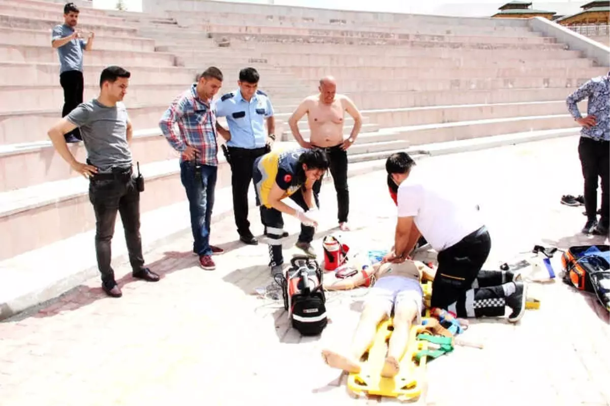 Belediye Başkanın Boğulmaktan Kurtardığı Çocuk Yaşam Mücadelesini Kaybetti