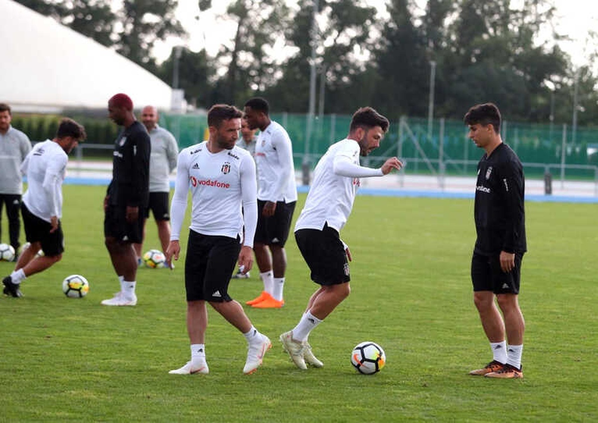 Beşiktaş, Kondisyon ve Taktik Çalıştı