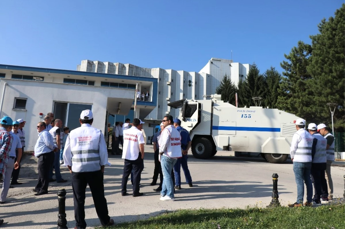 Bolu\'da, Makarna Fabrikası İşçileri Grev Başlattı