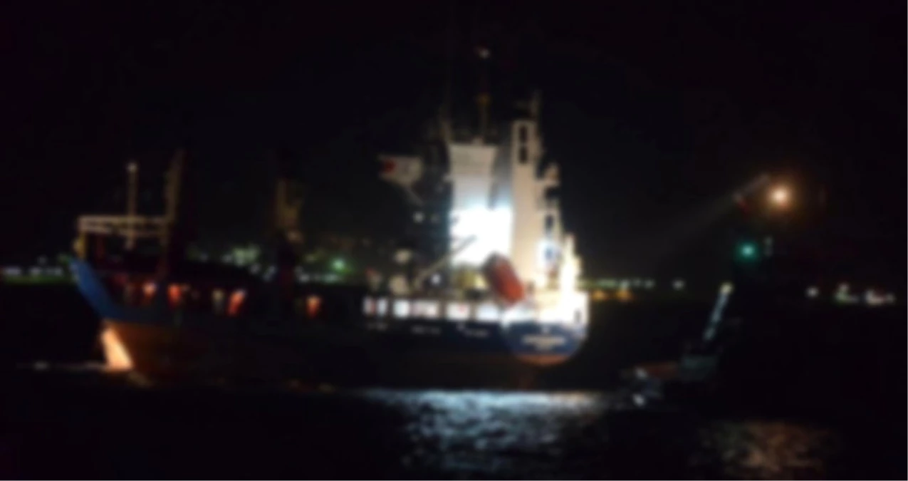 Sivriada Açıklarında Tanker ile Yük Gemisi Çarpıştı! Bölgeye Çok Sayıda Ekip Sevk Edildi