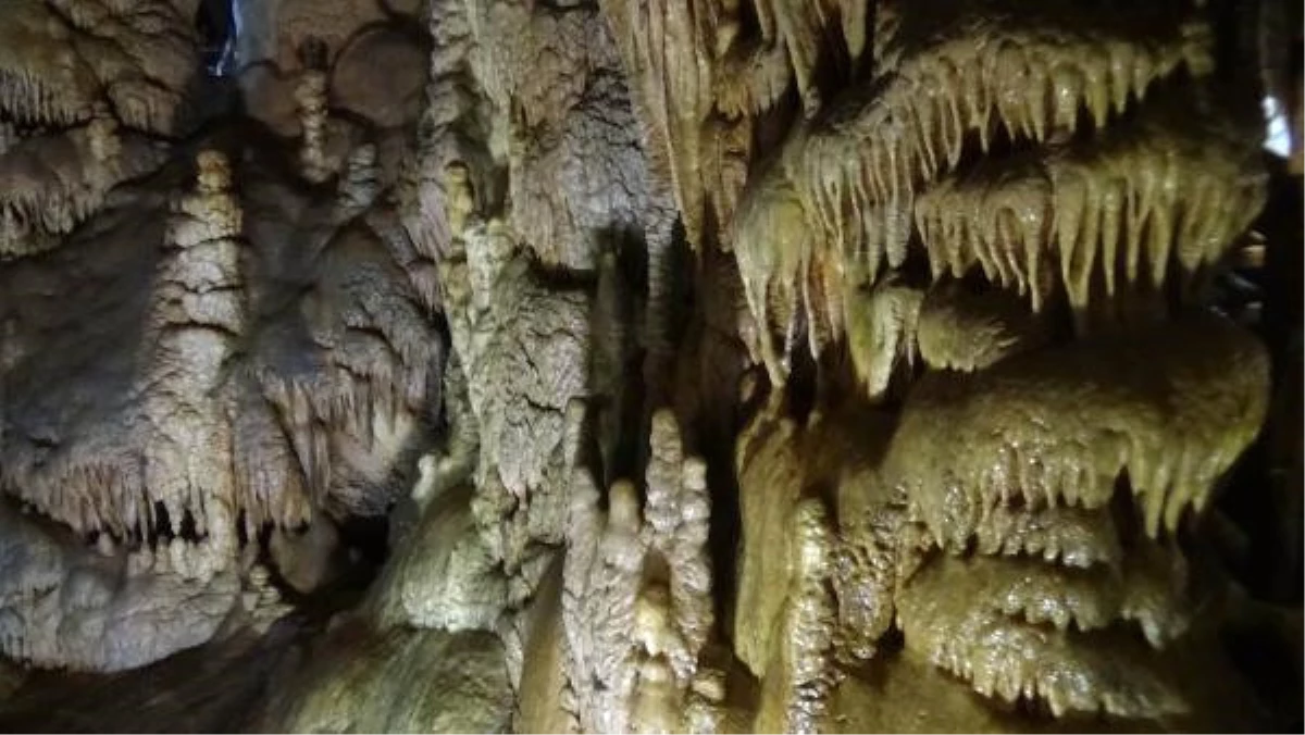 Karaca Mağarası\'na Ziyaretçi Akını