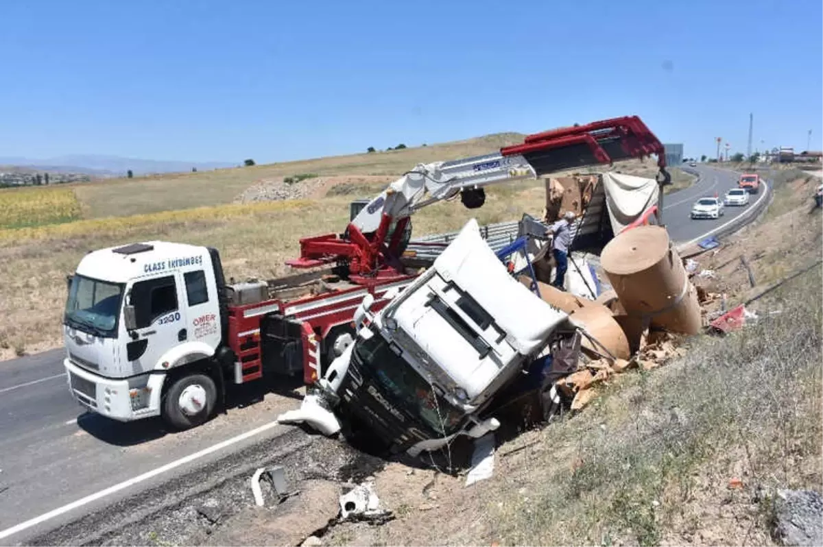 Kırıkkale\'de Trafik Kazaları: 2 Yaralı