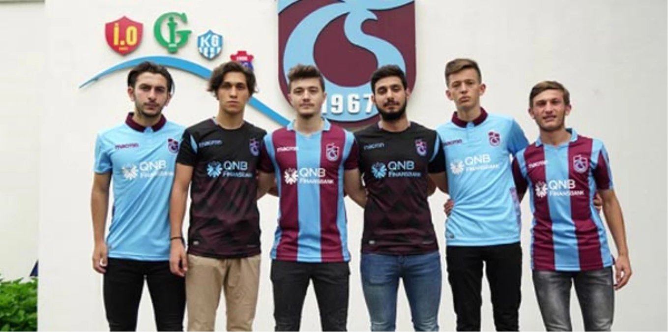 Trabzonspor Altyapıdan 6 Oyuncu ile Sözleşme İmzaladı