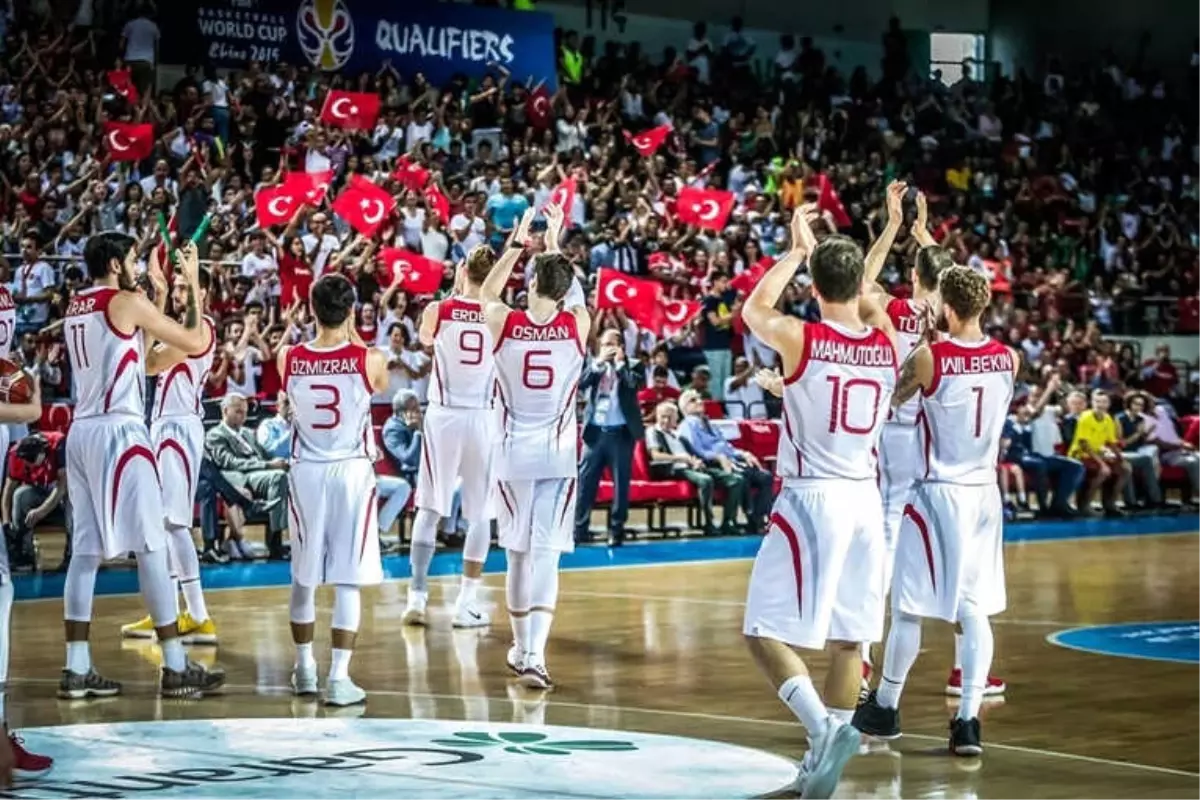 A Milli Erkek Basketbol Takımı, Dünya Sıralamasında 1 Basamak Yükseldi