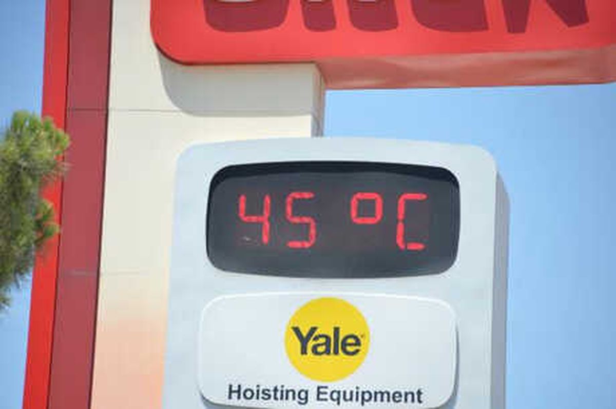 Adana Yanıyor, Termometreler 45 Dereceyi Gösterdi