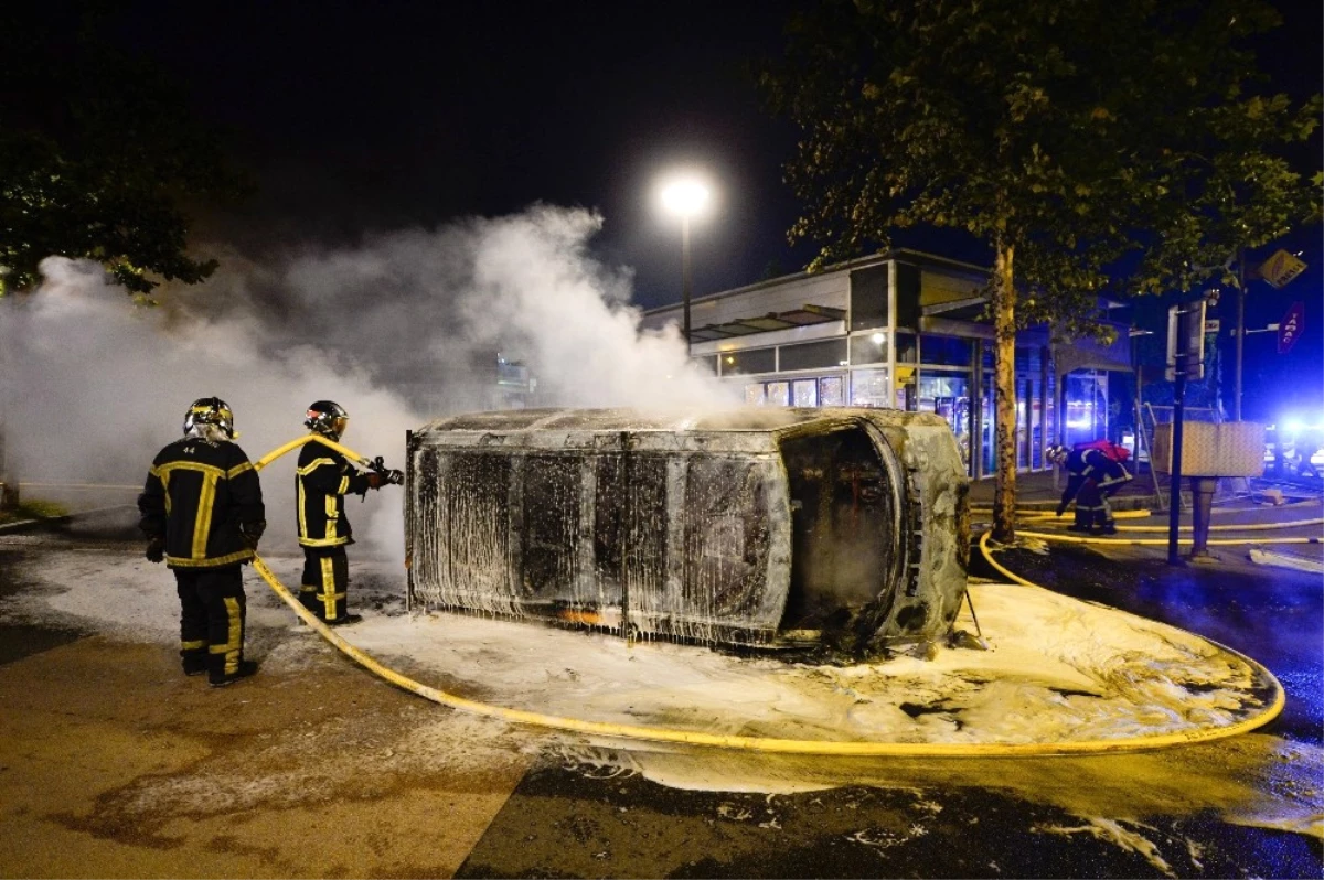 Fransa\'nın Nantes Şehrinde Olaylar Devam Ediyor