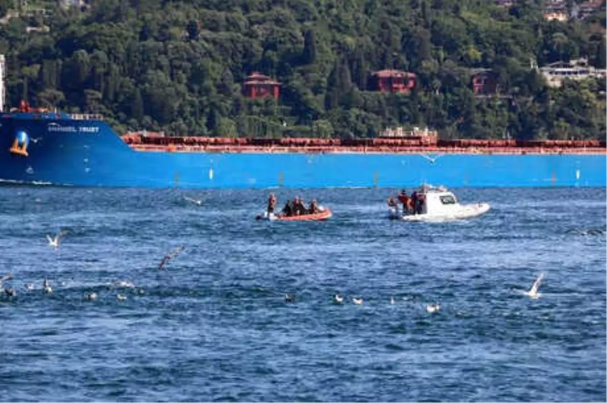 Fsm Köprüsü\'nden Atlayan Bir Genç Boğazda Kayboldu