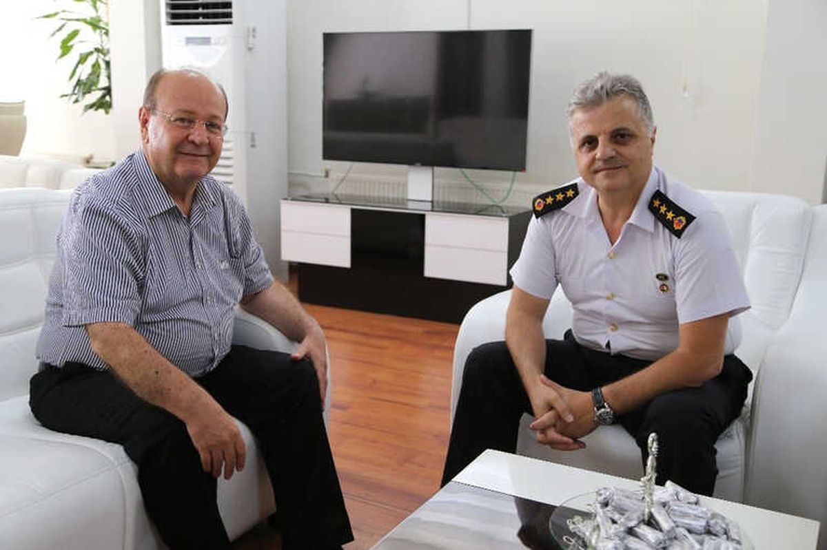 İl Jandarma Komutanı Acara\'dan Başkan Özakcan\'a Veda Ziyareti