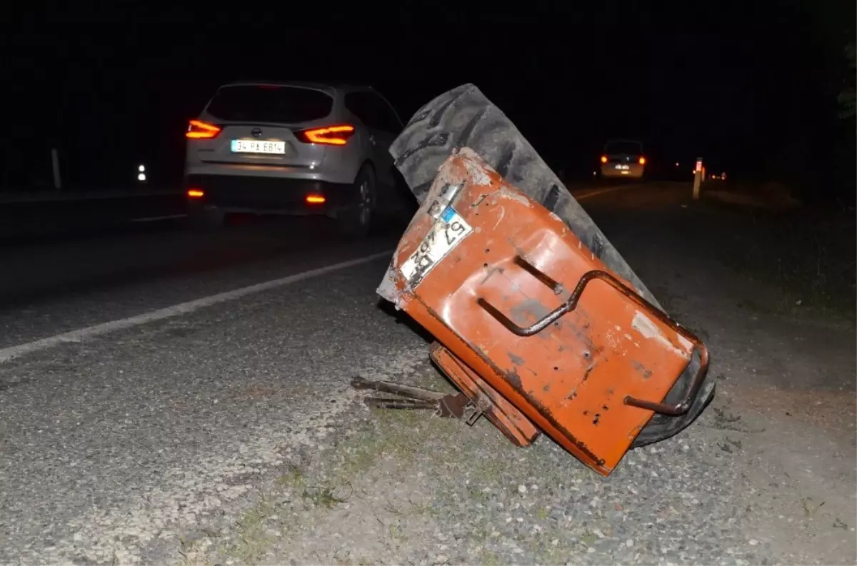 Kastamonu\'da Traktör ile Minibüs Çarpıştı: 2 Yaralı