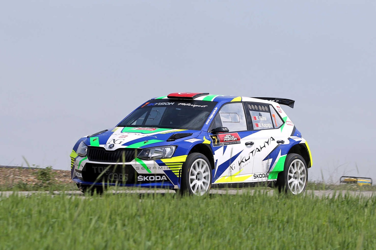 Otomobil Tutkunları Ege Rallisi\'nde Buluşuyor 