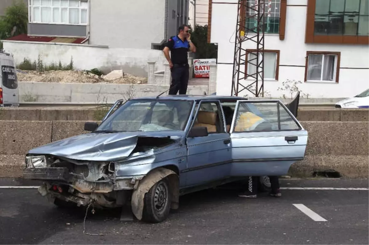 Tekirdağ\'da Trafik Kazası: 3 Yaralı