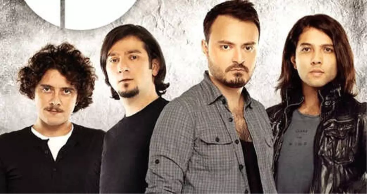 Ünlü Rock Grubu Seksendört Geçtiğimiz Günlerde Katledilen Leyla ve Eylül İçin Şarkı Yazdı