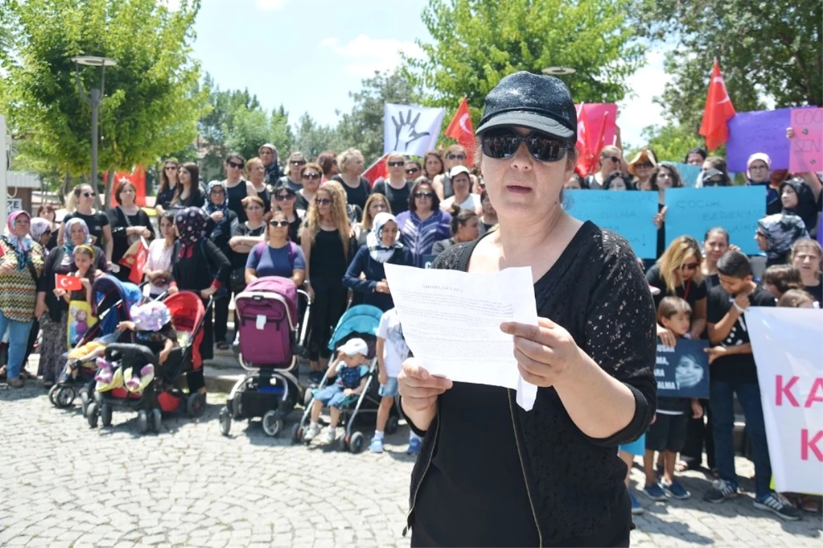 Uşaklı Kadınlar Çocuk İstismarlarını Protesto Etti