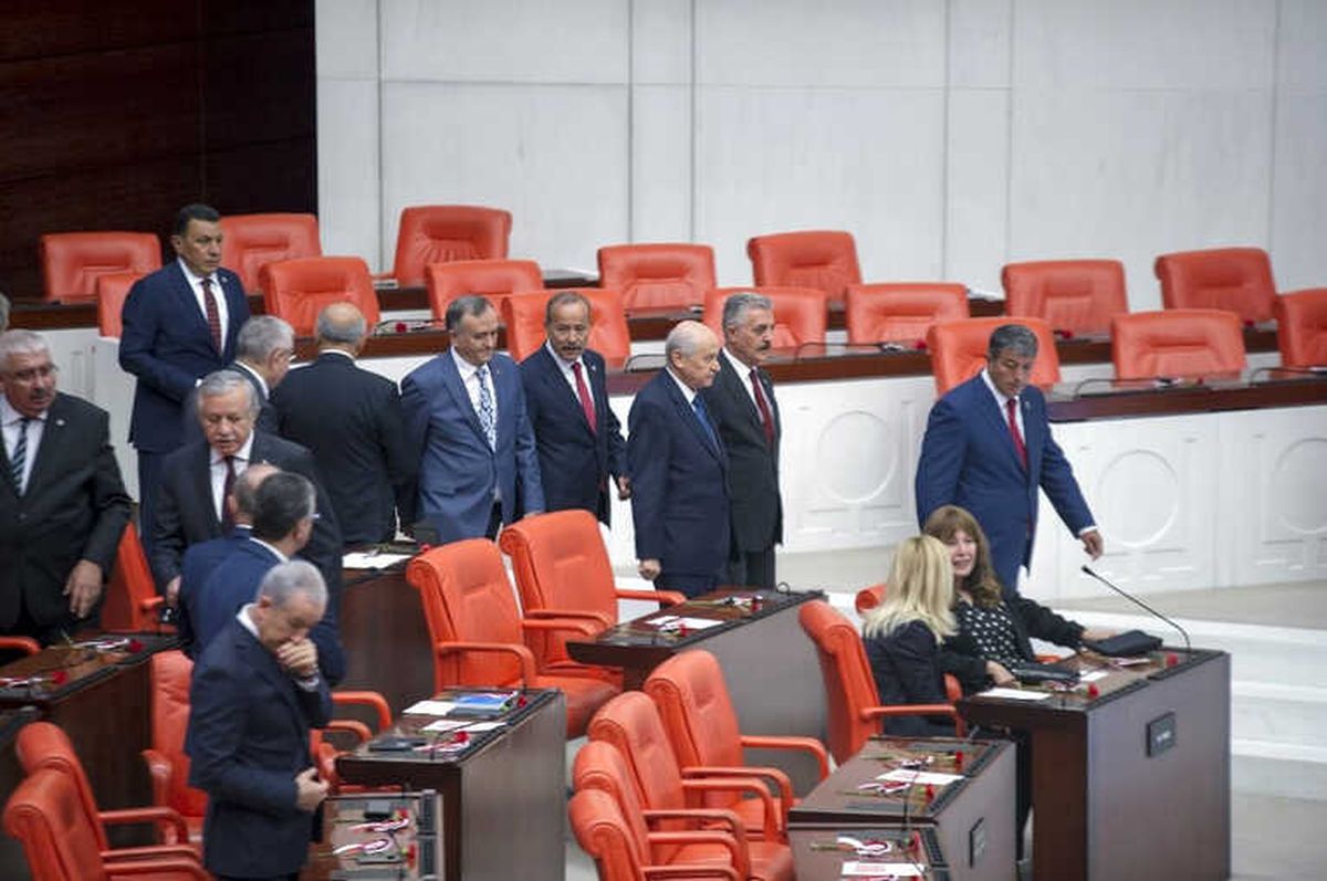 27. Dönemde Görev Yapacak Milletvekilleri TBMM Genel Kurulu\'nda Ant İçiyor.