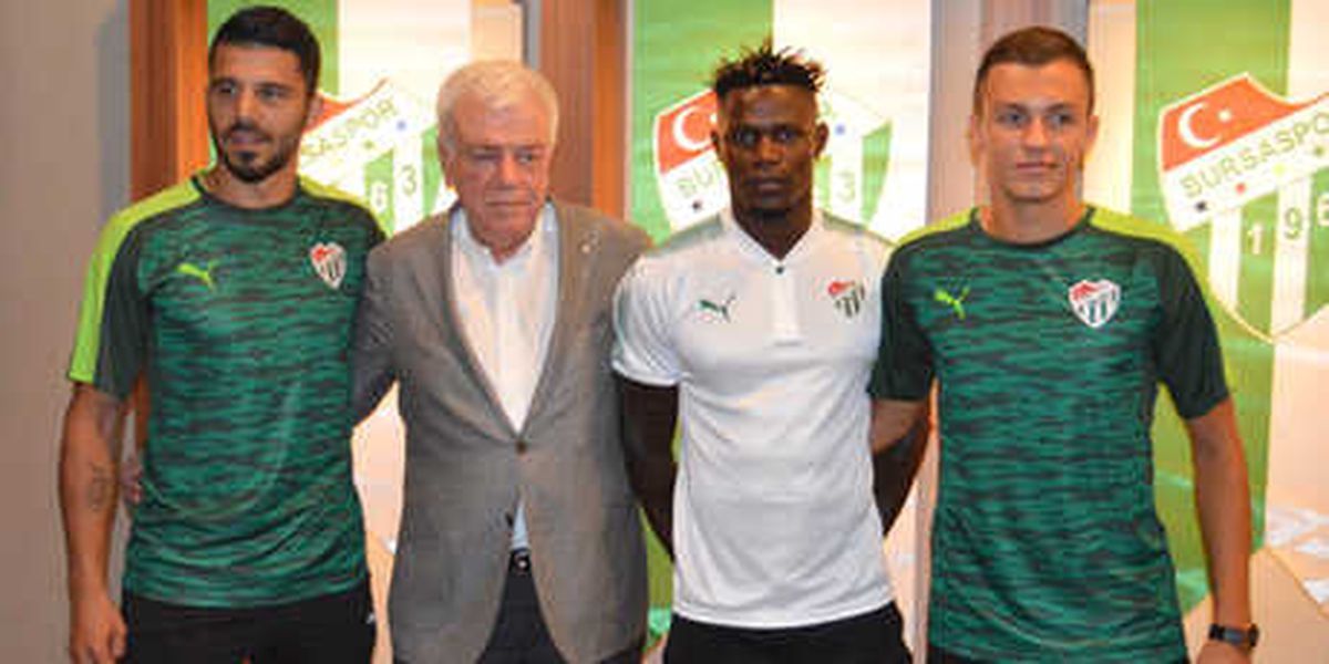 Bursaspor\'da 3 İmza Birden