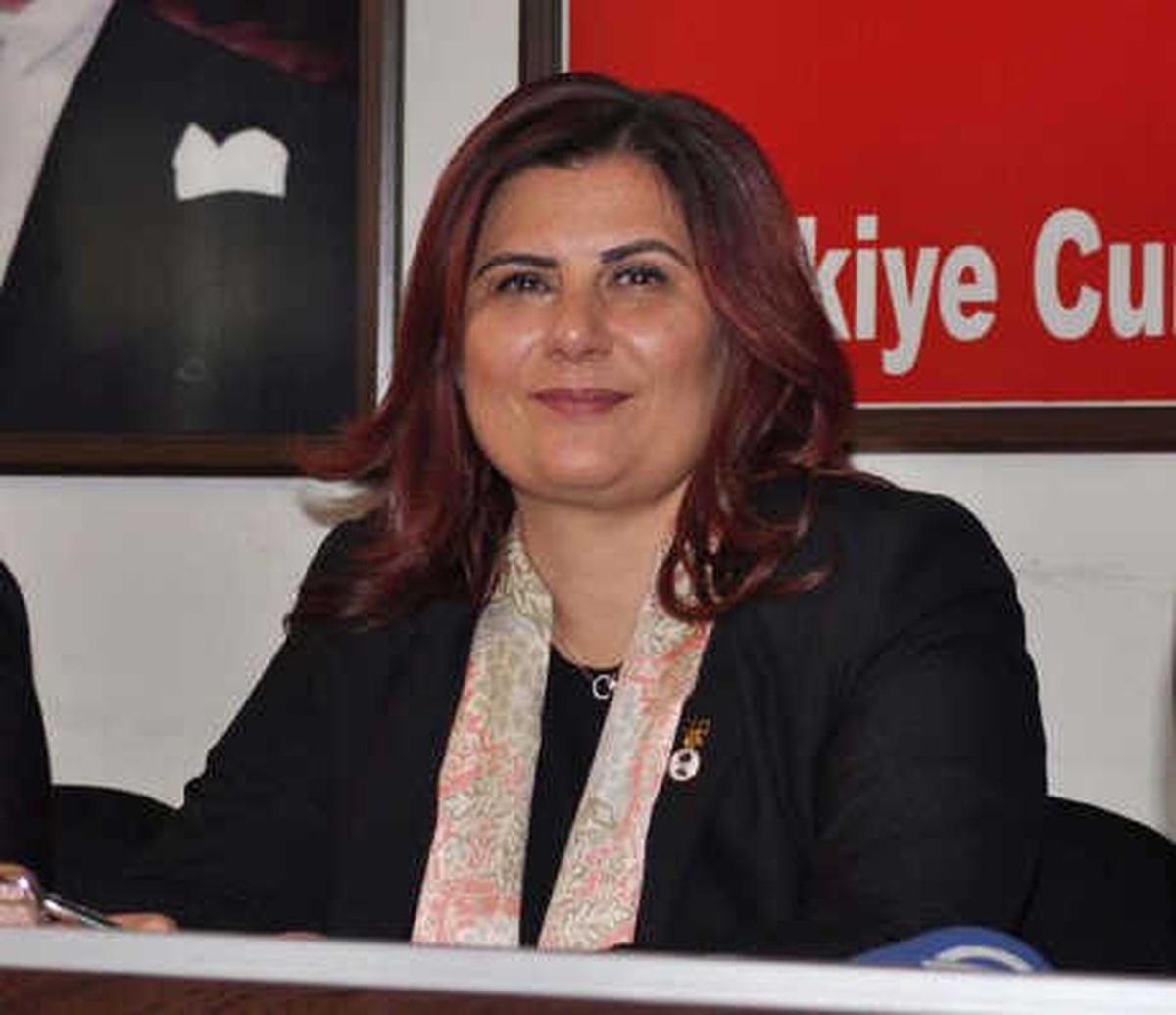 Çerçioğlu\'ndan \'Gelin Elektriği ve Suyu Bedava Yapalım\' Çağrısı