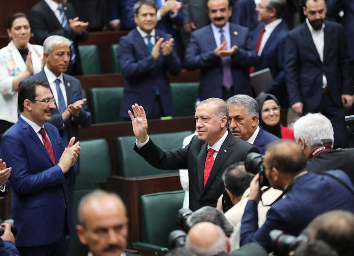 Cumhurbaşkanı Recep Tayyip Erdoğan, "İlk Kabine Toplantımızı Cuma Günü Gerçekleştireceğiz" Dedi.