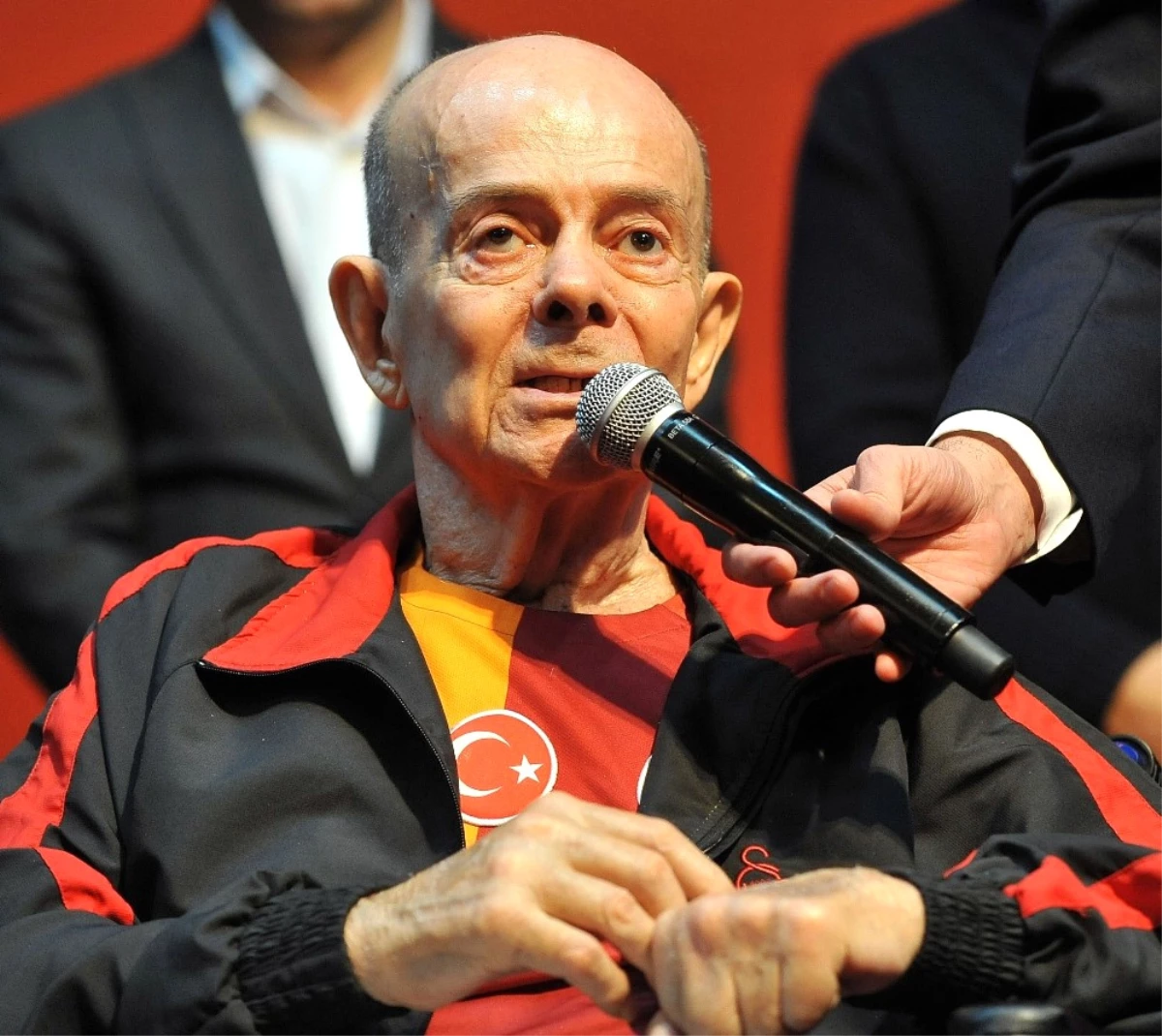 Galatasaray, Efsanesi Turgay Şeren\'i Unutmadı