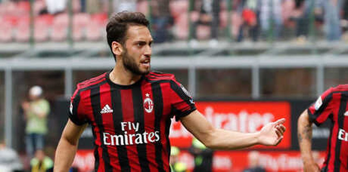 Hakan Çalhanoğlu\'ndan Tatil Klibi