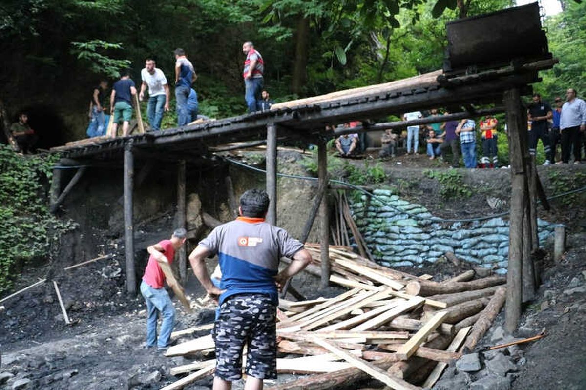 Kaçak Ocakta Mahsur Kalan İşçiyi Kurtarma Çalışmaları Sürüyor