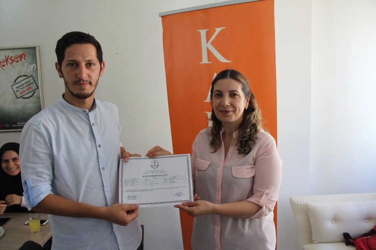 Kadem \'Den İşaret Dili Eğitimi