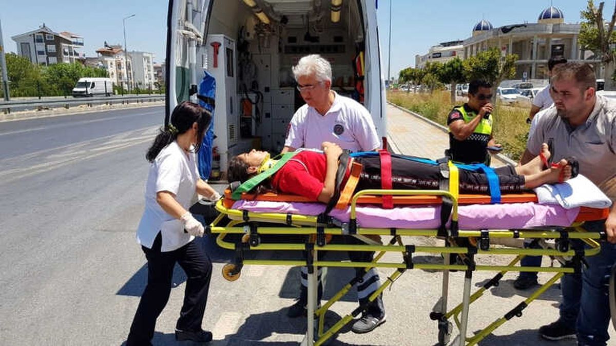 Manavgat \'Ta Trafik Kazası: 4 Yaralı