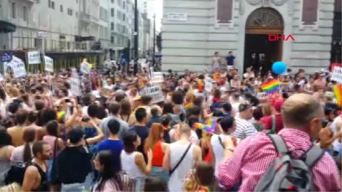 Pride London" Yürüyüşü Başladı