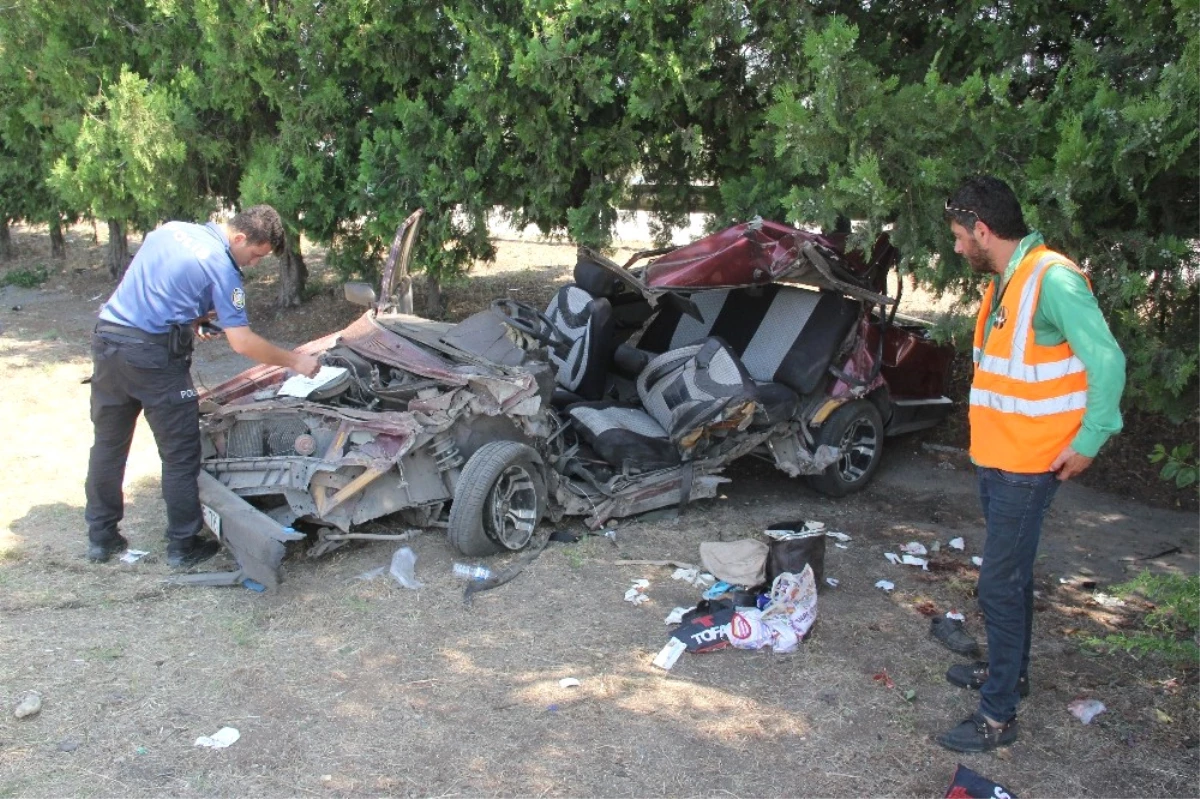 Adana\'da Trafik Kazası 1\'i Bebek: 2 Ölü