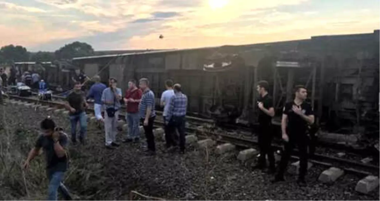 Kızılay Başkanı\'ndan Tren Kazasıyla İlgili Kritik Uyarı: Kan İhtiyacı Bulunmuyor, Hastanelere Gitmeyin