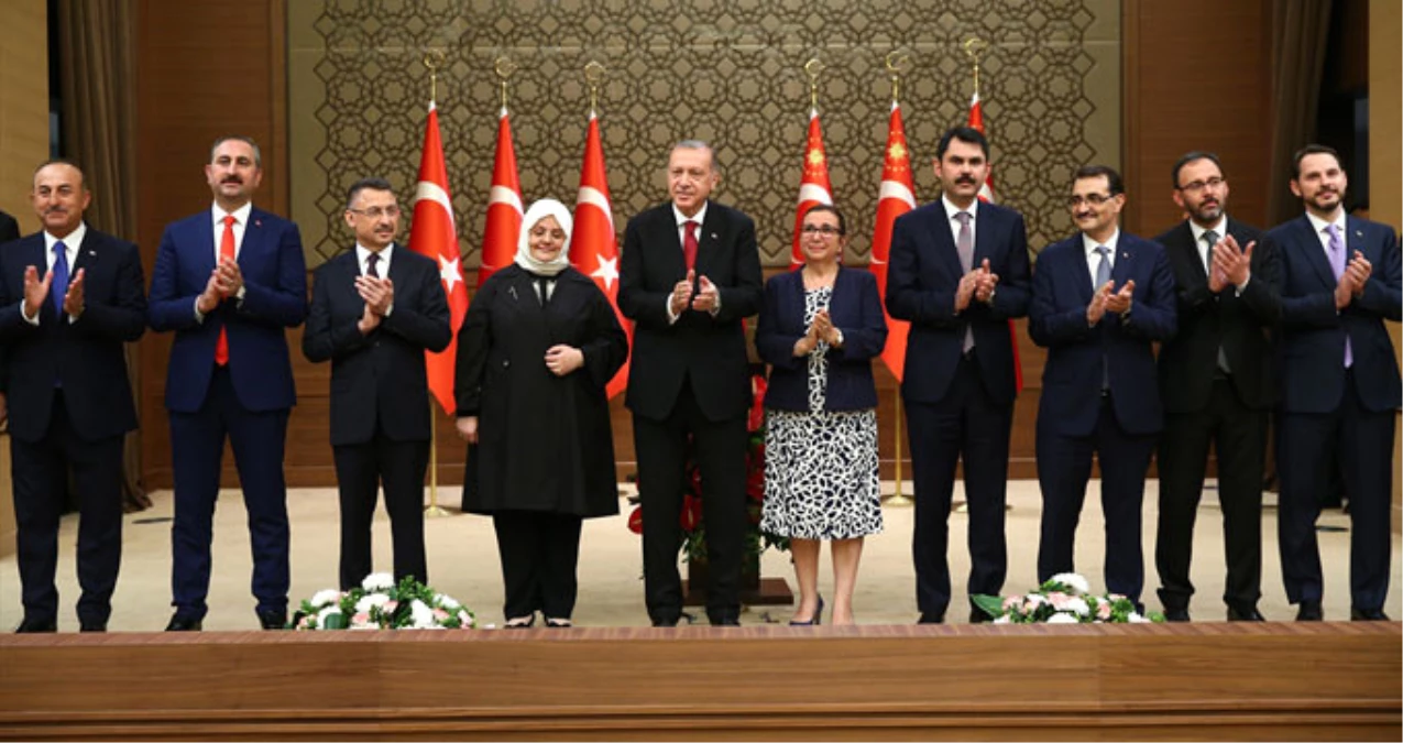 Başkan Erdoğan\'ın Kabinesinde 2 Kadın Bakan Yer Aldı