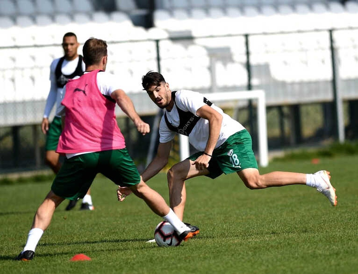 Bursaspor\'da Hazırlıklar Sürüyor