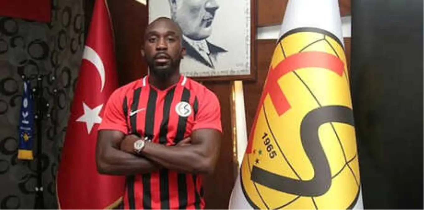 Eskişehirspor, Herve Kage ile Bir Yıllık Sözleşme İmzaladı