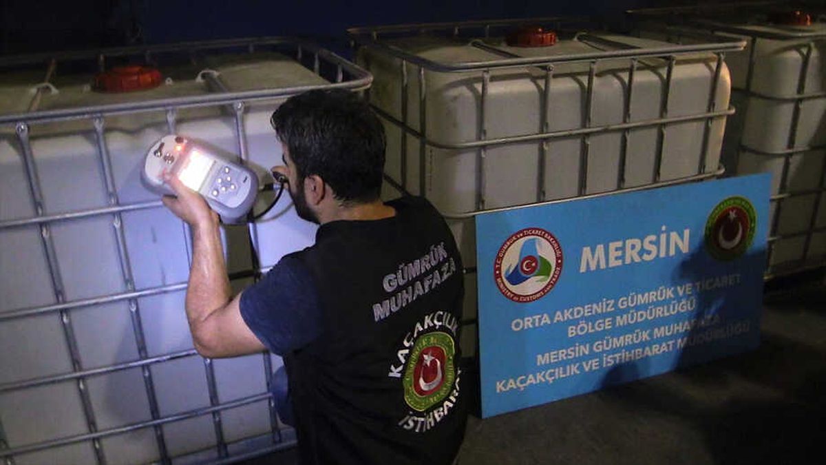 Mersin\'de Yaklaşık 15 Ton Eroin Ham Maddesi Ele Geçirildi