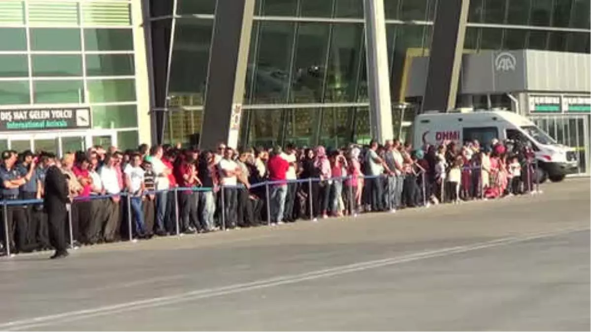 Şehit Jandarma Uzman Çavuş Ali Cevizci\'nin Naaşı, Memleketine Getirildi